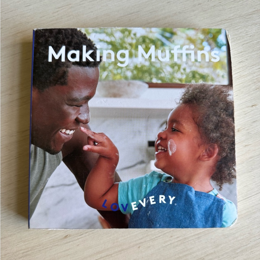 Lovevery Making Muffins Flip Board Book The Helper Play Kit Months 25, 26, 27